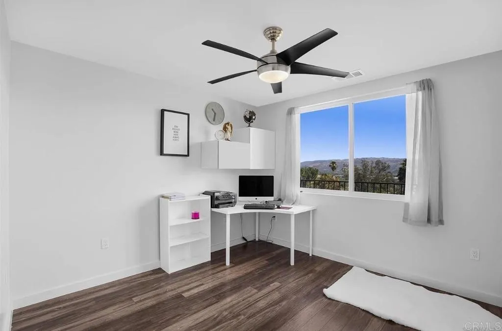 https://cdn.realtyfeed.com/cdn/127/306733109/1adcf5458700fa0129ae055133cbeaa8.webp