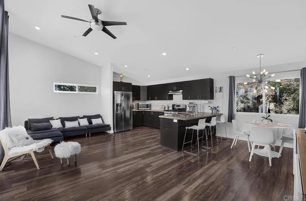 https://cdn.realtyfeed.com/cdn/127/306733109/3e535d783c81f95257580e582586e317.webp