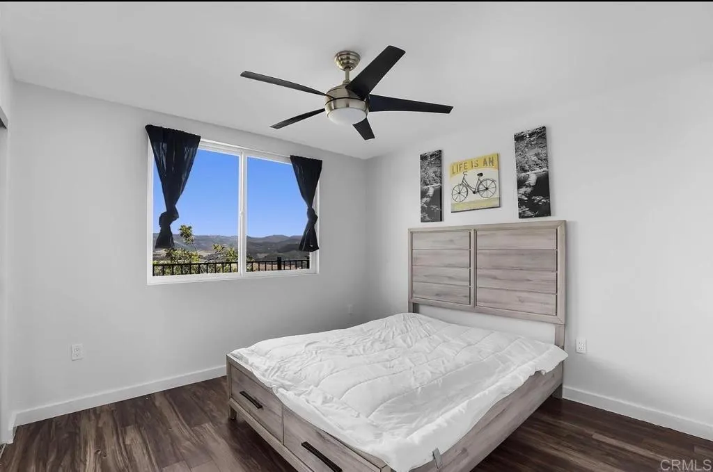 https://cdn.realtyfeed.com/cdn/127/306733109/41b246a4de98088abb19027cac066a21.webp
