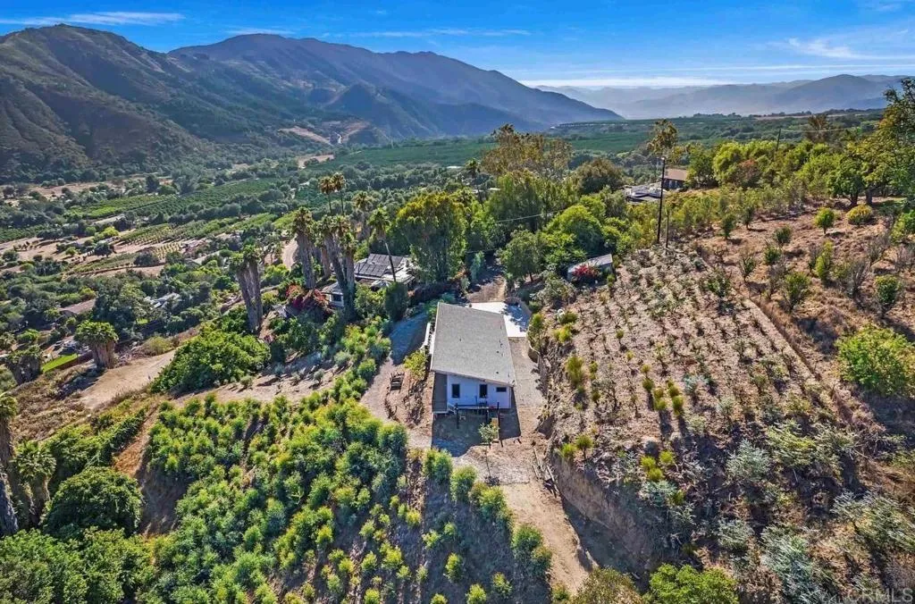 https://cdn.realtyfeed.com/cdn/127/306733109/760bcce8c9711d953ee5bbf1cfea5e94.webp