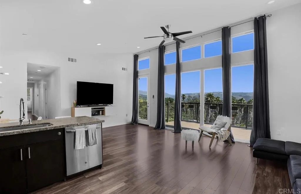 https://cdn.realtyfeed.com/cdn/127/306733109/86253cd4a6b501cced462886b9e7d822.webp