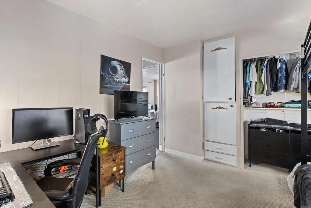 https://cdn.realtyfeed.com/cdn/127/306733114/1229c2936996b26ea20c41413bb1bcbb.webp