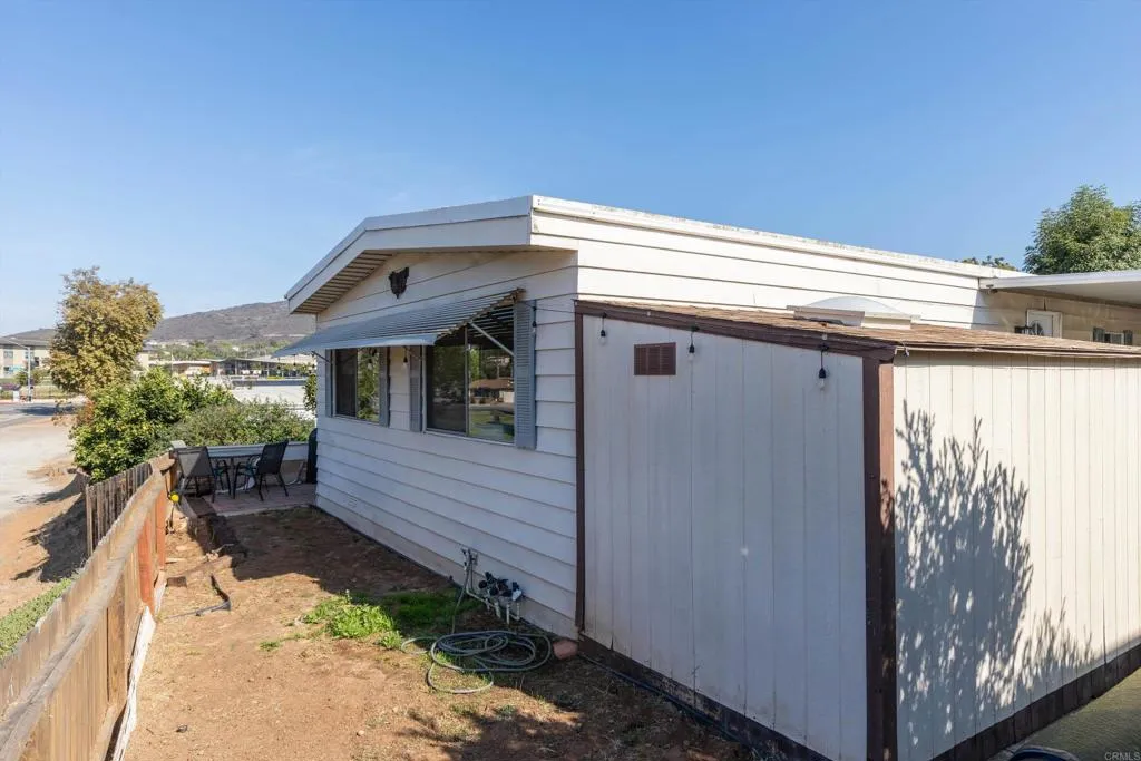 https://cdn.realtyfeed.com/cdn/127/306733114/1f1625d9c0322739b7a171e136273e85.webp