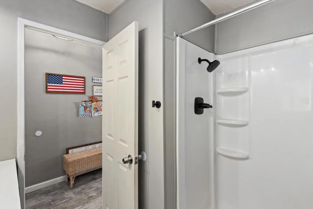 https://cdn.realtyfeed.com/cdn/127/306733114/24f6dd63283700afc4645ce76cd033fe.webp