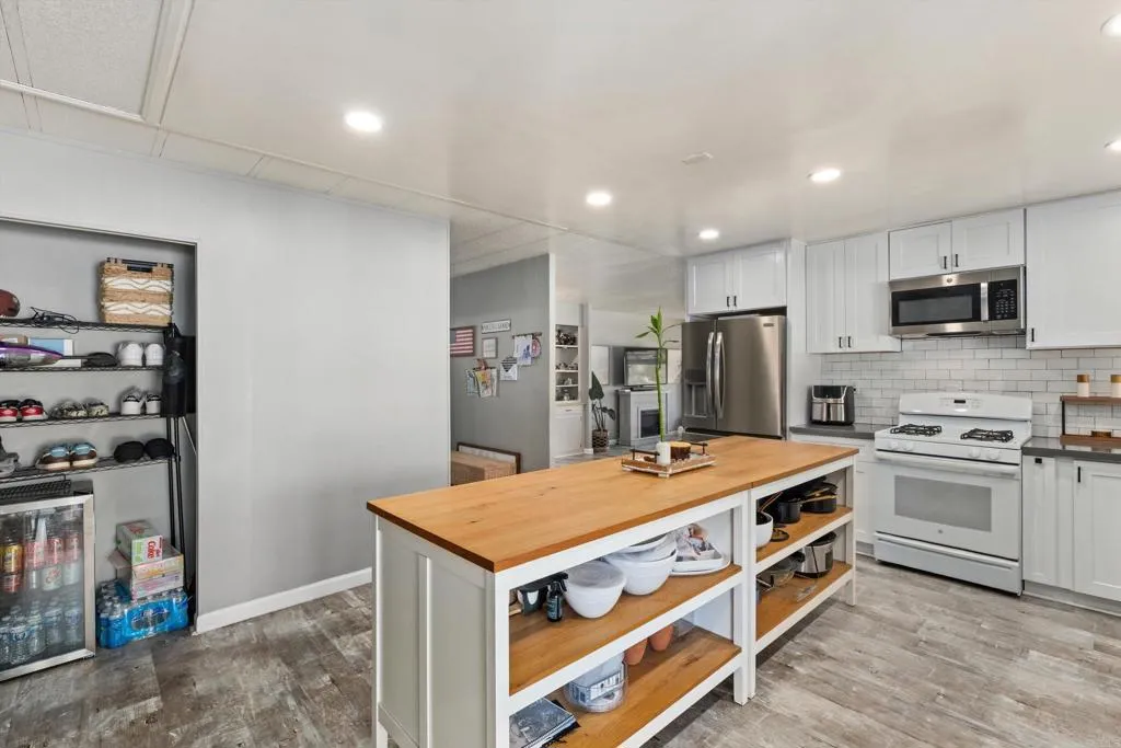https://cdn.realtyfeed.com/cdn/127/306733114/6362738b8559adf9651b2aa3c61d0160.webp