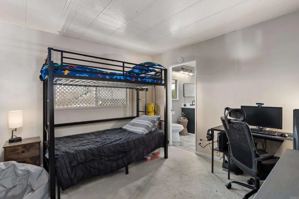 https://cdn.realtyfeed.com/cdn/127/306733114/6fb692d197975fc3091ebc0406dad3bd.webp