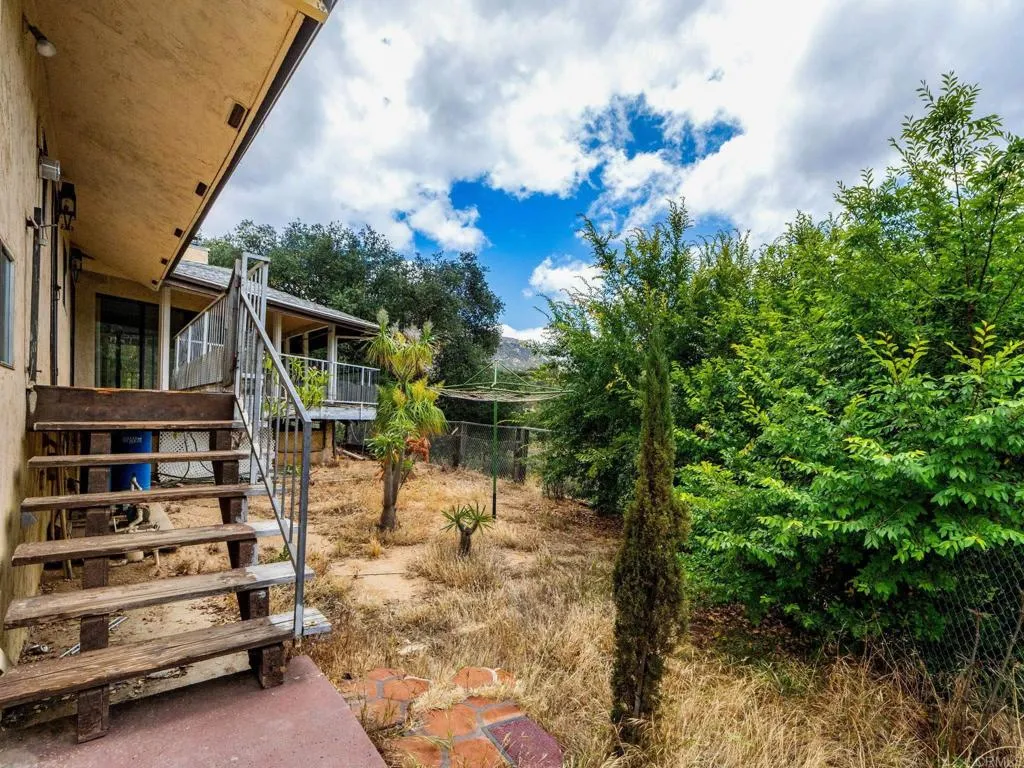 https://cdn.realtyfeed.com/cdn/127/306733142/05e2d8a87c089f4e1c3fbd15f2225b48.webp