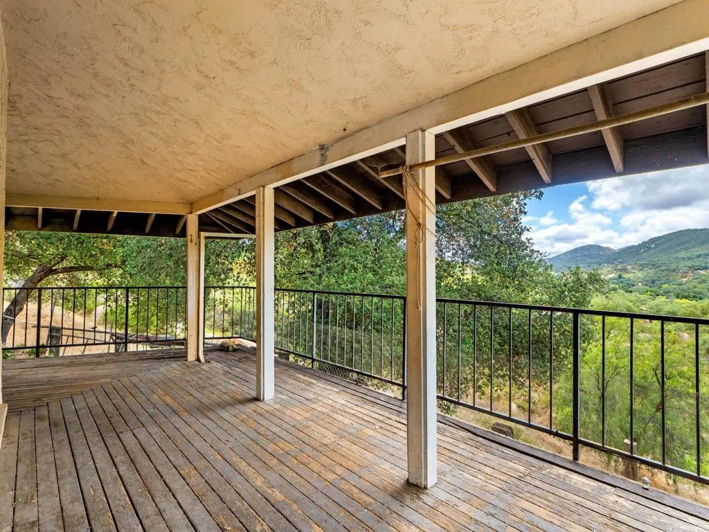 https://cdn.realtyfeed.com/cdn/127/306733142/21d31211e8c89b81e2e31f6da1b32d49.webp
