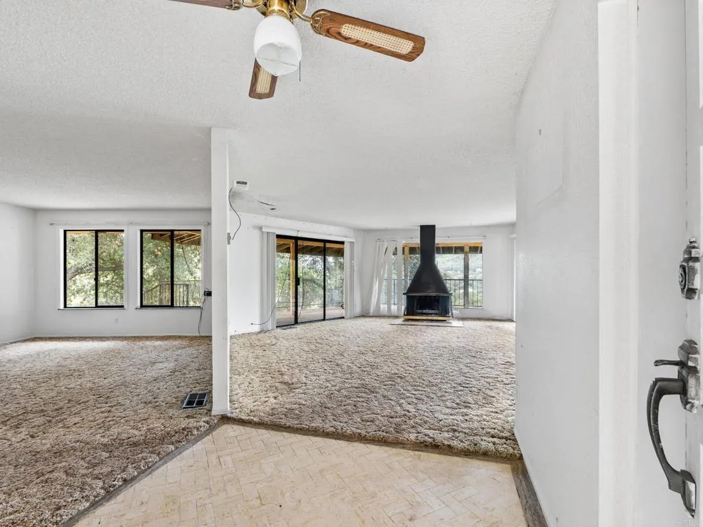 https://cdn.realtyfeed.com/cdn/127/306733142/2a6c7585e482113f03e485c37091ebaf.webp