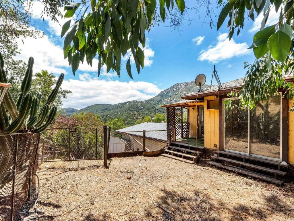 https://cdn.realtyfeed.com/cdn/127/306733142/3165a6fc197a9bb916816b0ef67b17fe.webp