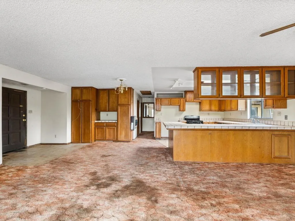 https://cdn.realtyfeed.com/cdn/127/306733142/8104b2d5d73c22bbcb02c9f6a481130c.webp