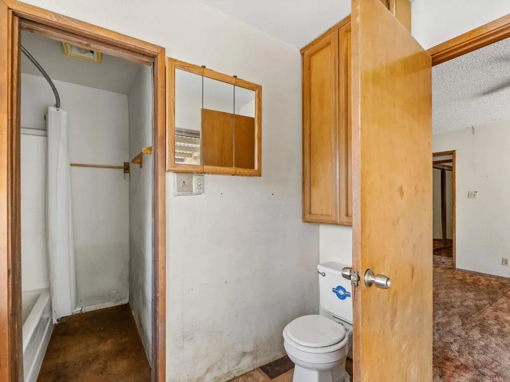 https://cdn.realtyfeed.com/cdn/127/306733142/90c6212718a325f1d7b13b7463a3dcb8.webp