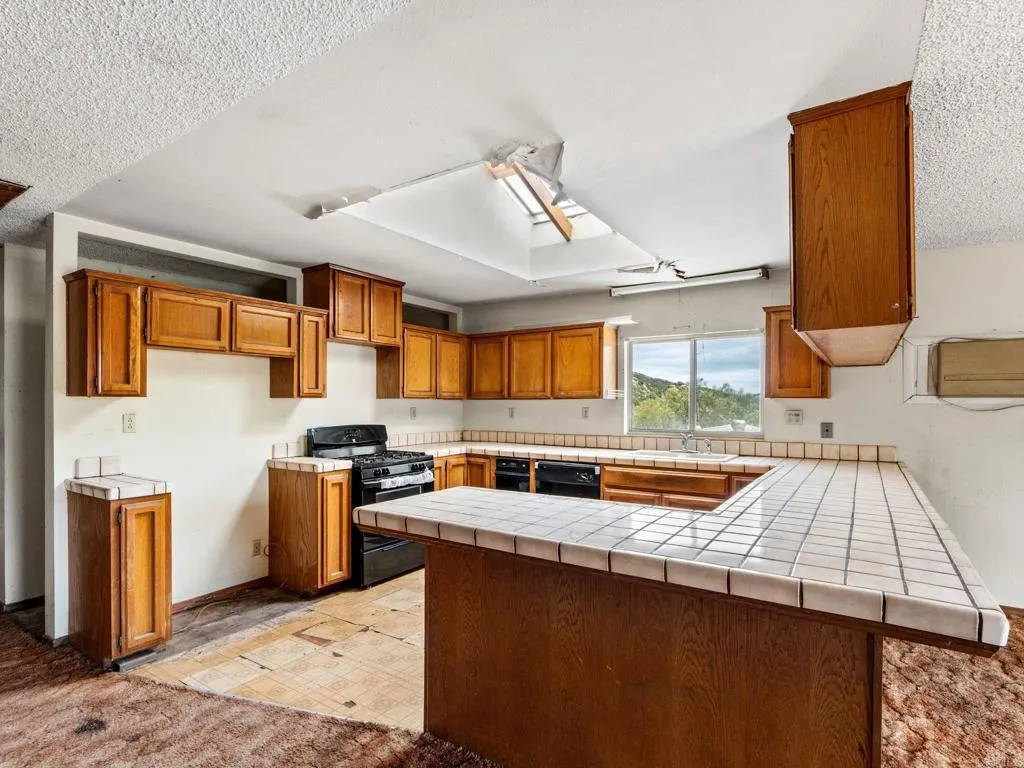 https://cdn.realtyfeed.com/cdn/127/306733142/9746e5295cccd807376be2eaf3e3267a.webp