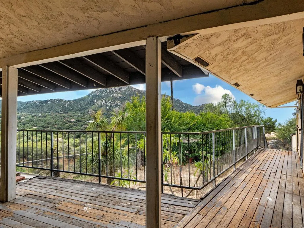 https://cdn.realtyfeed.com/cdn/127/306733142/e878f2d9fa3b1c99e596fe9f654eb4ed.webp