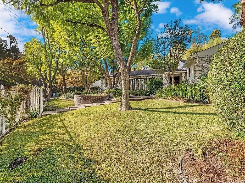 Encino, CA 91316