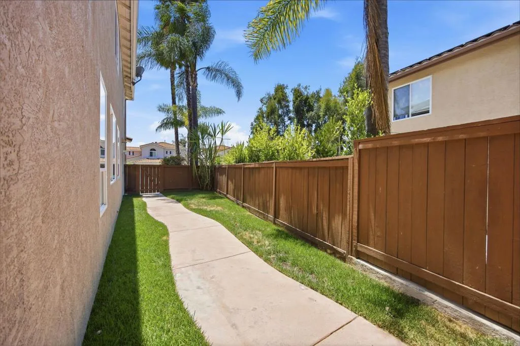 https://cdn.realtyfeed.com/cdn/127/306733169/b30555faaa4b9830eeea8540dd617d79.webp