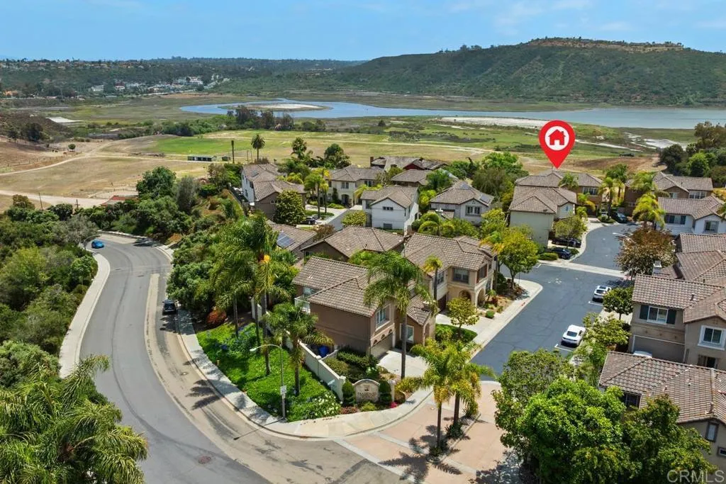 https://cdn.realtyfeed.com/cdn/127/306733172/17e80f6c704178d1e5b108b6a55ae927.webp