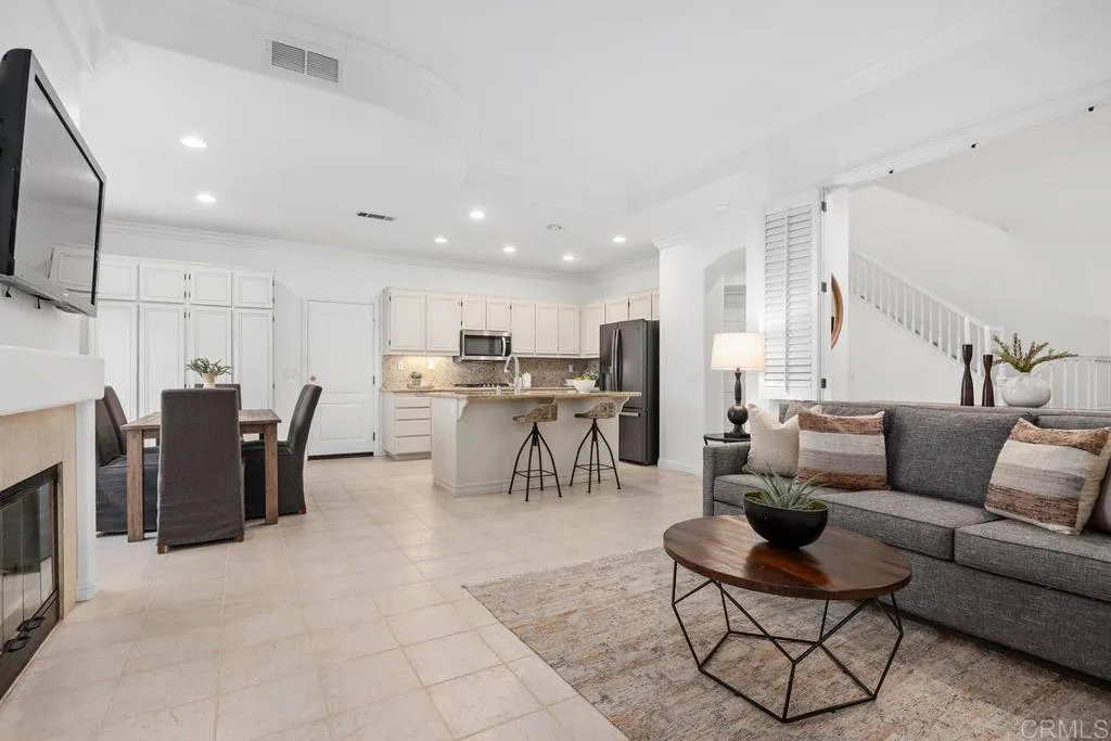 https://cdn.realtyfeed.com/cdn/127/306733172/5b0c90178408c9f5c1f87f7582e80a75.webp