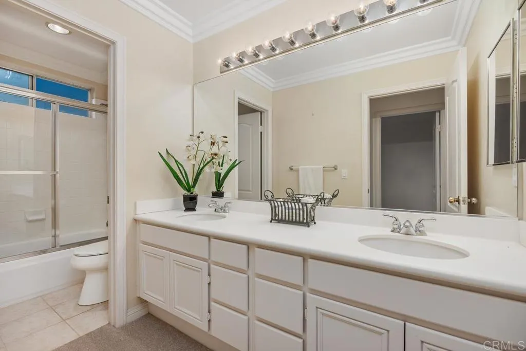 https://cdn.realtyfeed.com/cdn/127/306733172/a4903e47609ff4b24a992f3755ad9791.webp