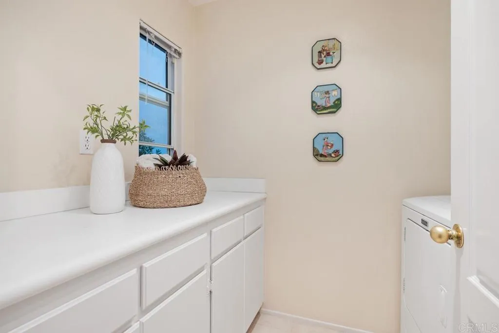 https://cdn.realtyfeed.com/cdn/127/306733172/cee706cf6c1acd630e7112c5856a9372.webp