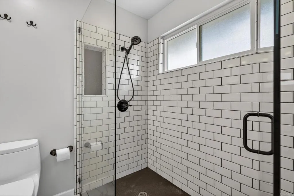 https://cdn.realtyfeed.com/cdn/127/306733182/41e2a38b8d93118a9504349cf05cb18c.webp