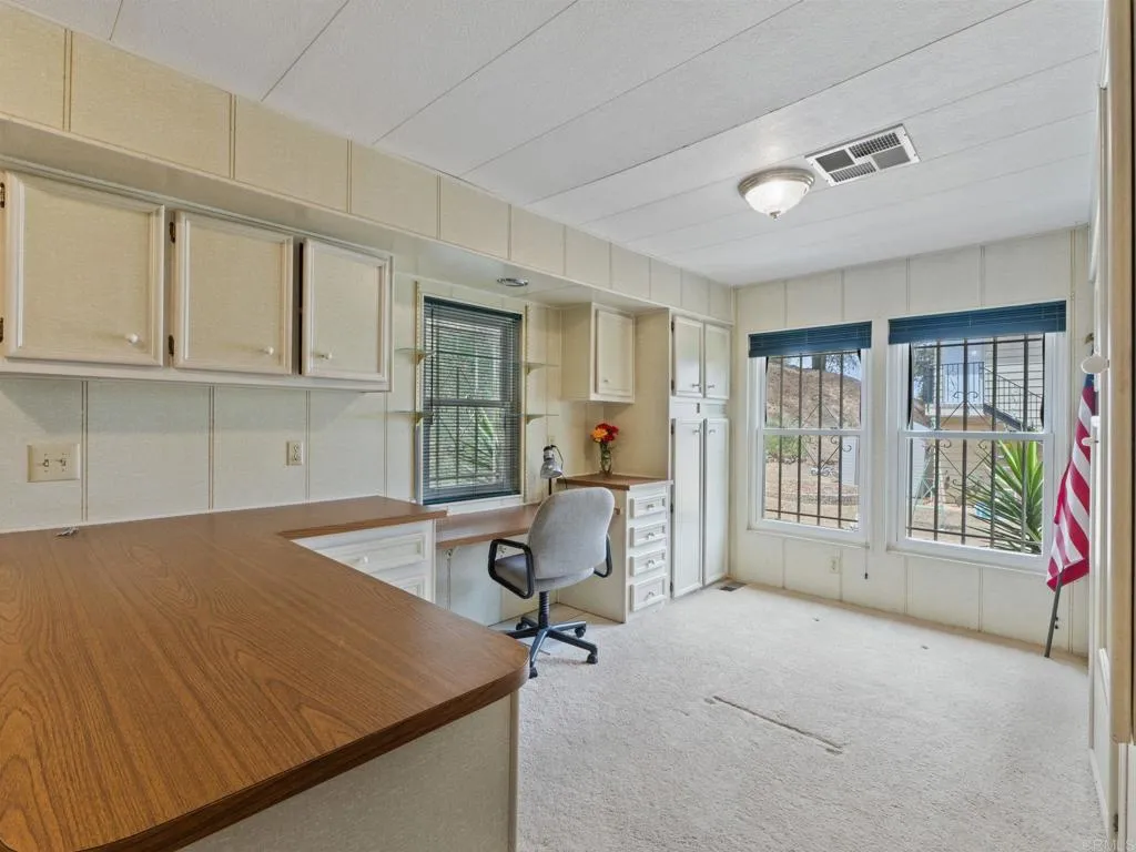 https://cdn.realtyfeed.com/cdn/127/306733185/712c97e3e853d48460f41dcf7025f7f8.webp