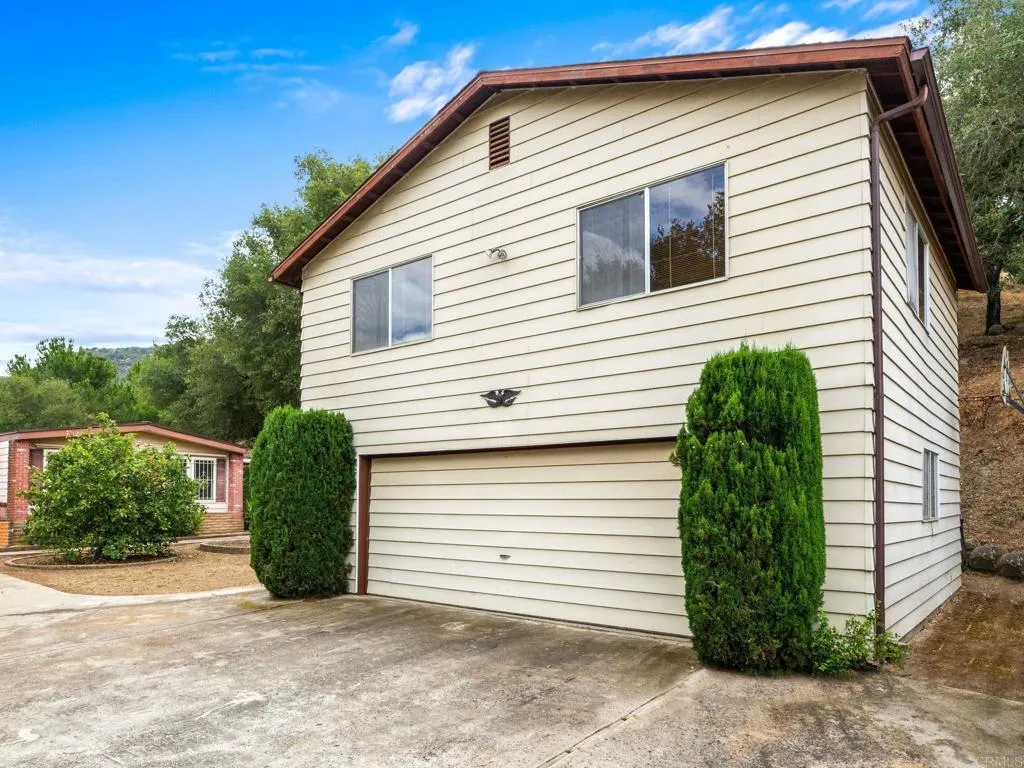 https://cdn.realtyfeed.com/cdn/127/306733185/b339077607d1cb521b6c010bee137804.webp
