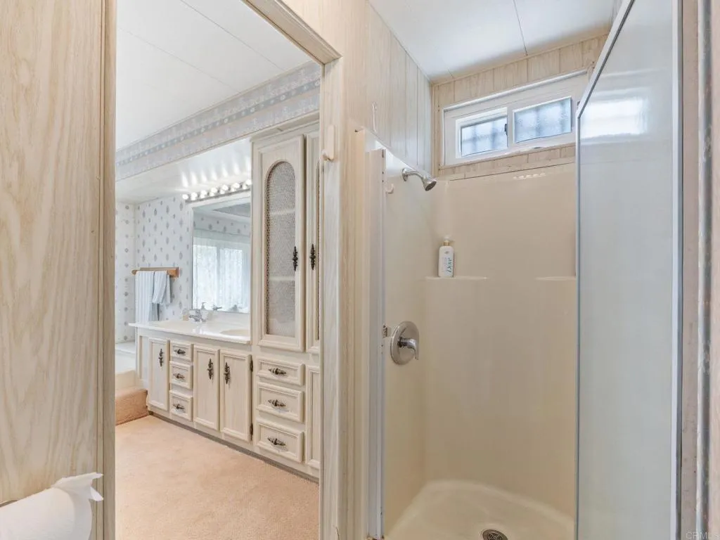 https://cdn.realtyfeed.com/cdn/127/306733185/bcd8bfca04fc464755b8d0ba378bcb92.webp