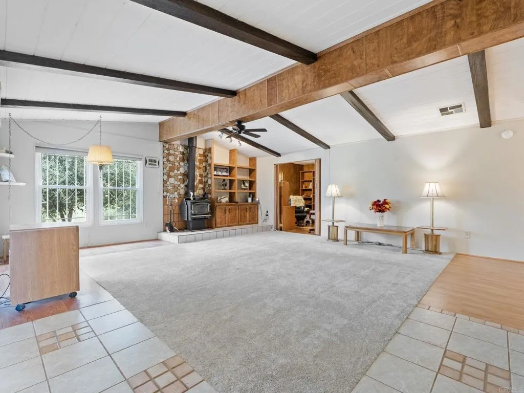 https://cdn.realtyfeed.com/cdn/127/306733185/e6e575aab537960048b0836b05185589.webp