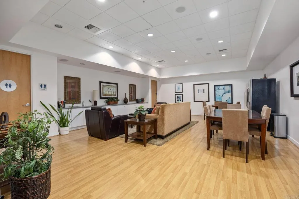 https://cdn.realtyfeed.com/cdn/127/306733186/9f3f2bc285b7e079b85b234bb4b5284d.webp