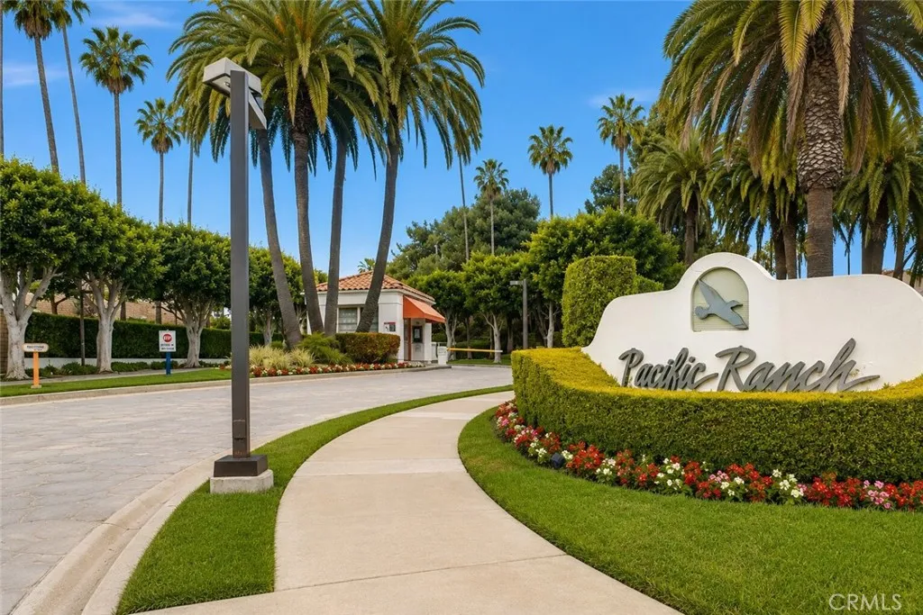 Huntington Beach, CA 92648