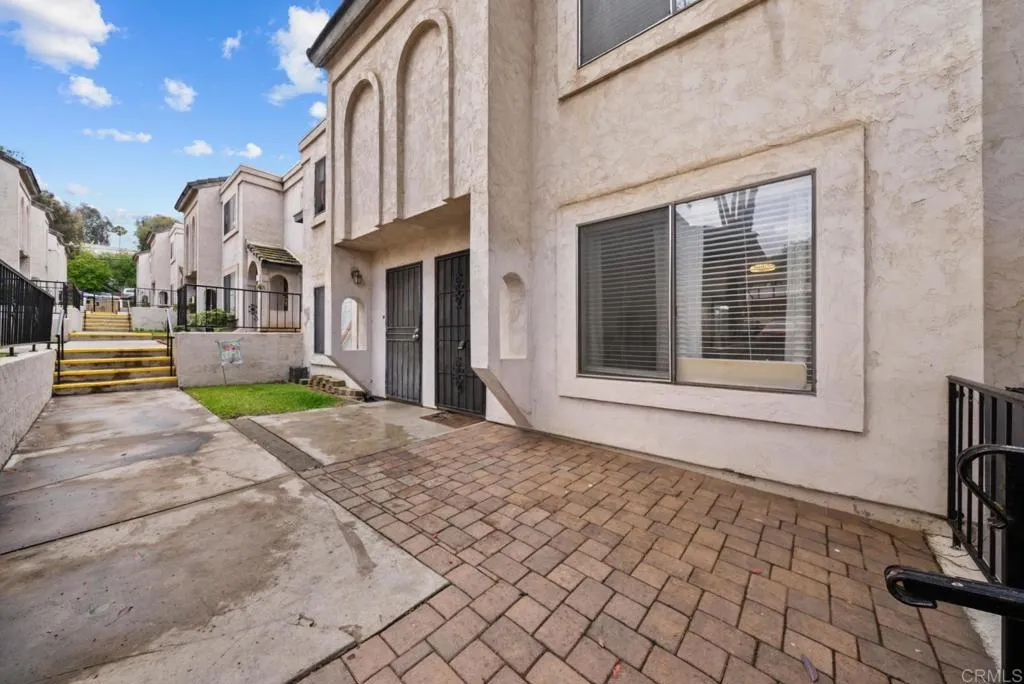 https://cdn.realtyfeed.com/cdn/127/306733221/a26cce75202c6f1229b541fde81e6a1a.webp