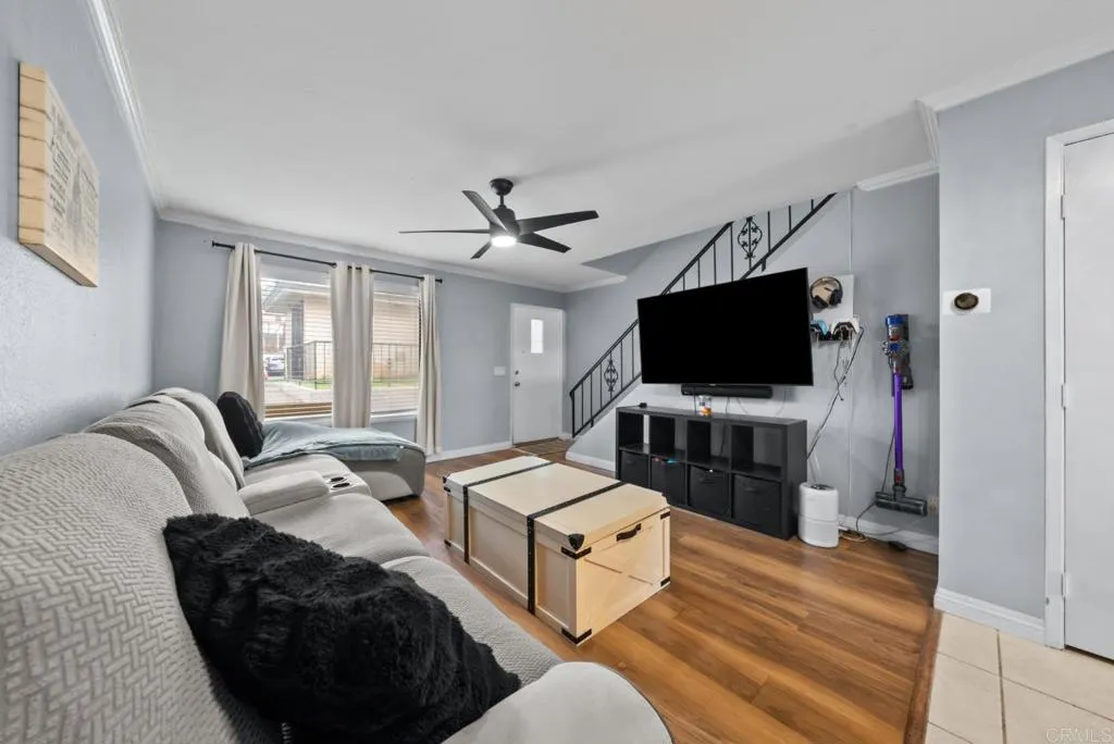 https://cdn.realtyfeed.com/cdn/127/306733221/e878524f1f674e44f56d6eb78c7662b9.webp