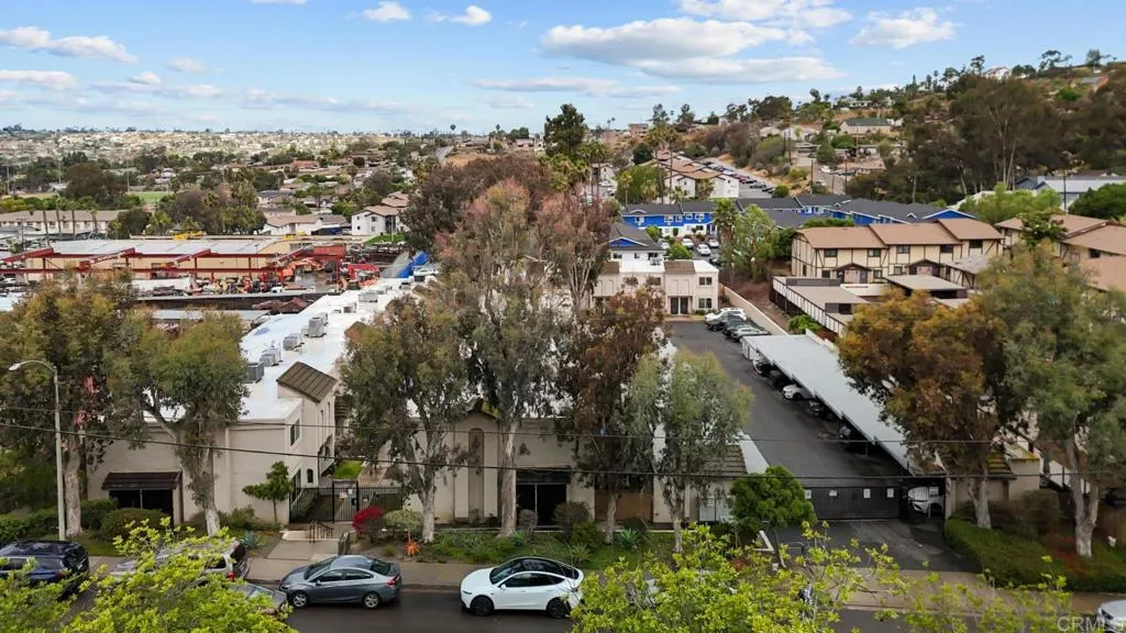 https://cdn.realtyfeed.com/cdn/127/306733221/fb461930ccf84cb34662eb172ae36a84.webp