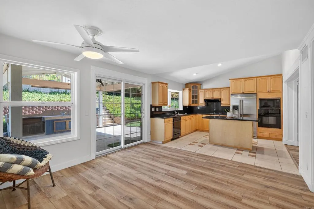 https://cdn.realtyfeed.com/cdn/127/306733227/094e7e69b337631e69563212e3555ed5.webp