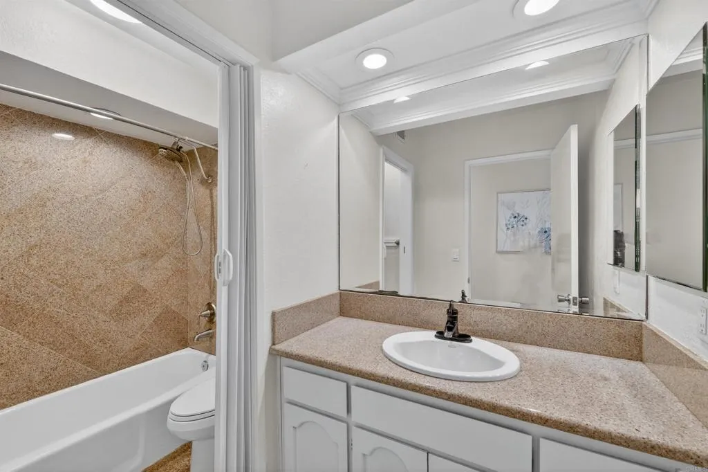 https://cdn.realtyfeed.com/cdn/127/306733227/3a752eb7adcedba06573bbb86cd3eca4.webp