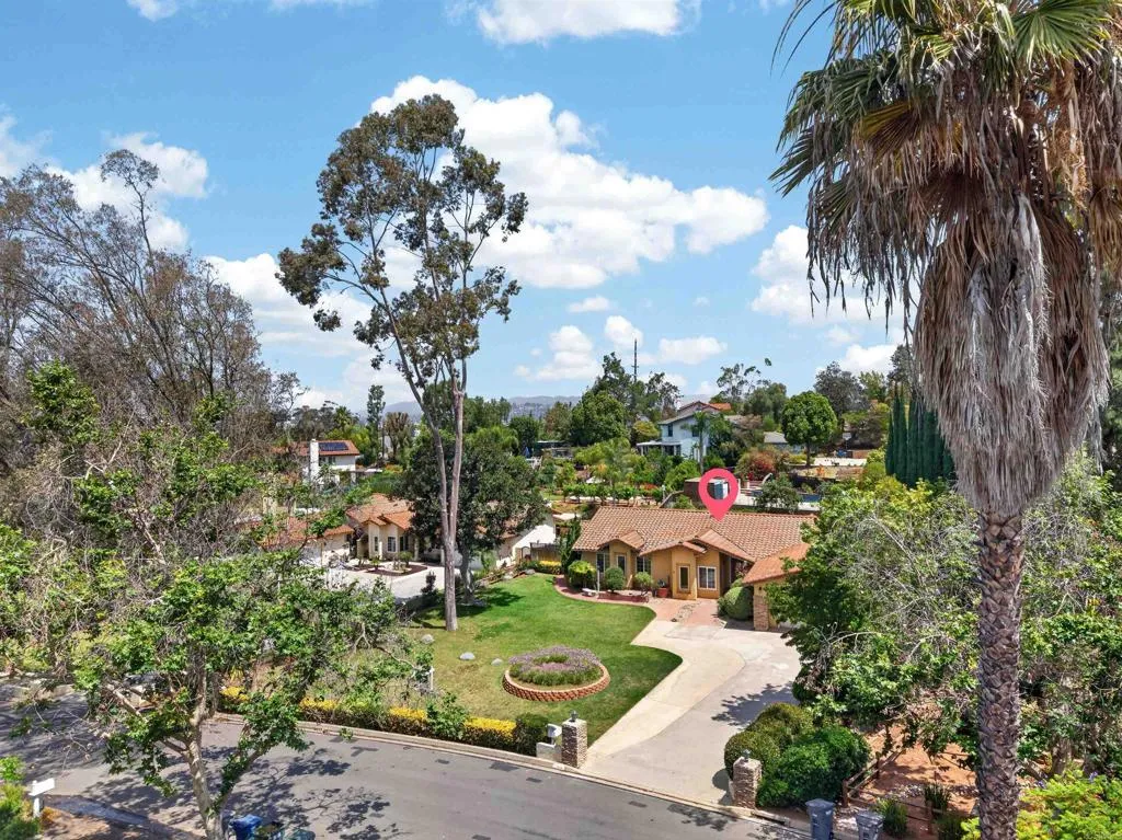 https://cdn.realtyfeed.com/cdn/127/306733227/3e5c1dab91c2c21383a71a66dd624093.webp