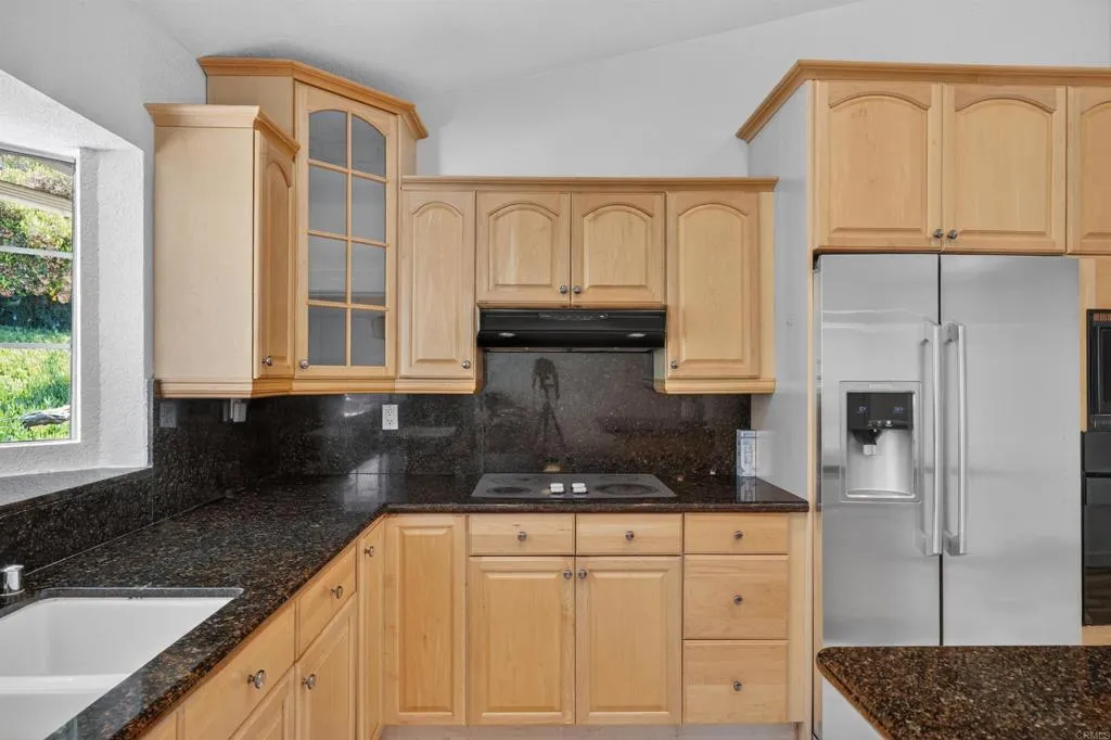 https://cdn.realtyfeed.com/cdn/127/306733227/4e392e384b7d777ec910757117808b0e.webp