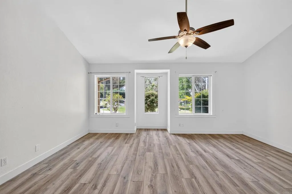 https://cdn.realtyfeed.com/cdn/127/306733227/55ee4ca515358bfe3e30119d8d52b481.webp