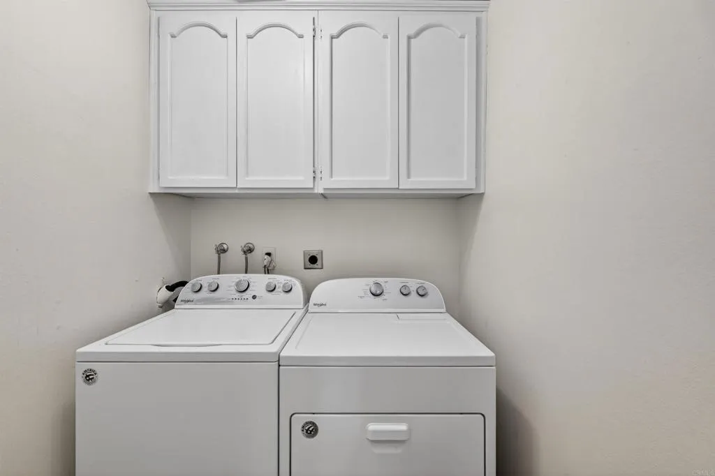 https://cdn.realtyfeed.com/cdn/127/306733227/5d2f26d5469c8b1b36b3c93dbcf2ee01.webp