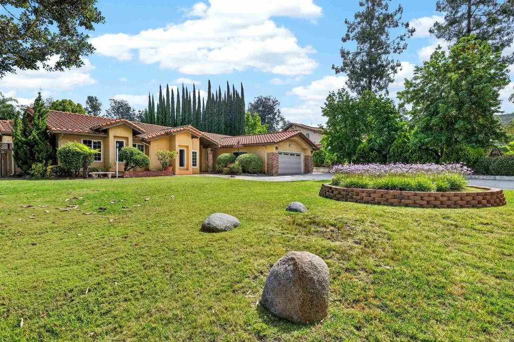 https://cdn.realtyfeed.com/cdn/127/306733227/61887ab2f26a6261908751a7ecde861e.webp