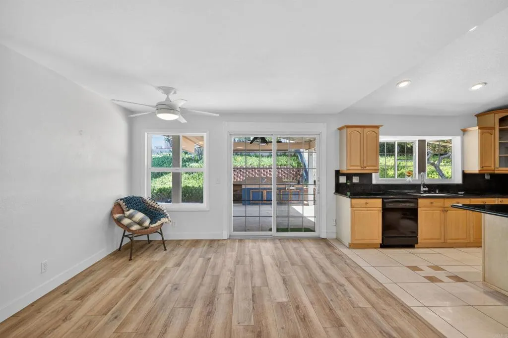 https://cdn.realtyfeed.com/cdn/127/306733227/d2a9c0e47353f0bdff9a0996ce8a19b2.webp