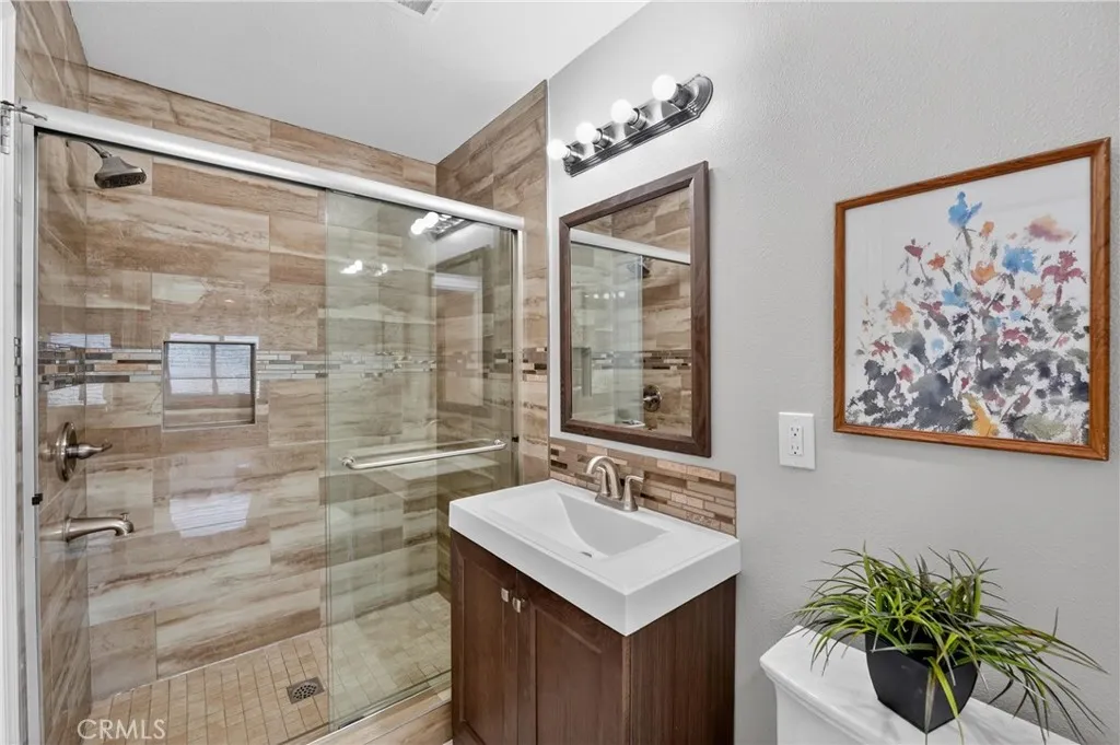 Tustin, CA 92780