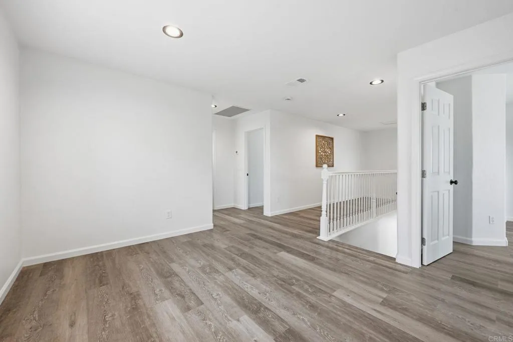 https://cdn.realtyfeed.com/cdn/127/306733276/464a977d406bff31b45888c287126cdf.webp