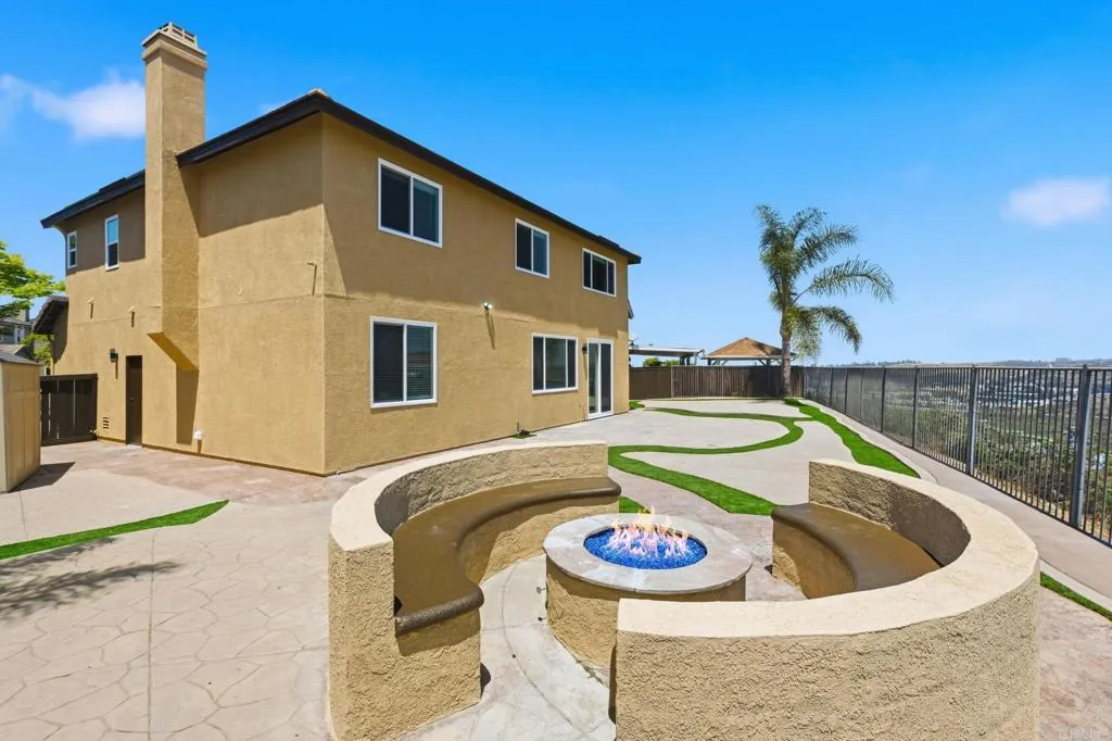 https://cdn.realtyfeed.com/cdn/127/306733276/554b5f1be0c97d141de420eca45bc5ad.webp