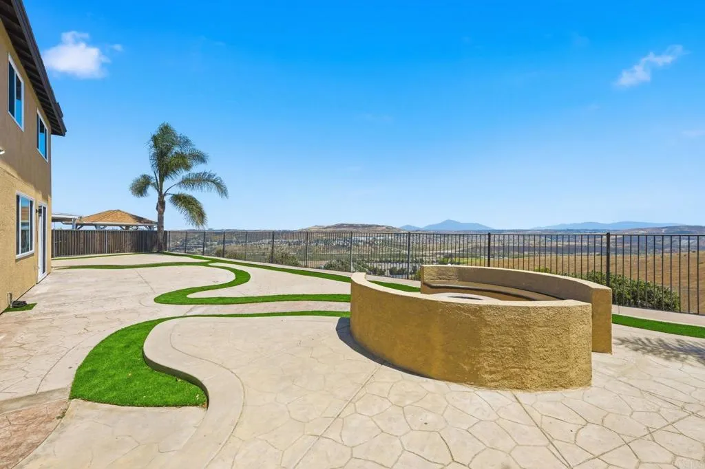 https://cdn.realtyfeed.com/cdn/127/306733276/5fc06daee4c392676cf95700ea3ffe49.webp