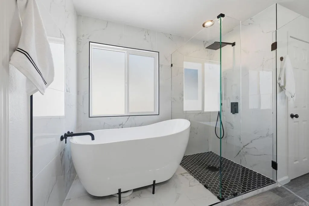 https://cdn.realtyfeed.com/cdn/127/306733276/60b1456abb41937727dace088a1e1430.webp