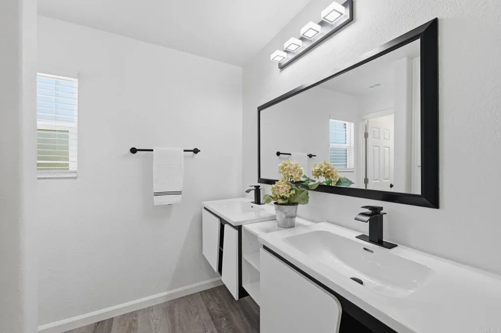 https://cdn.realtyfeed.com/cdn/127/306733276/bd64cbe8e3c181ee0e73632797e64ad3.webp