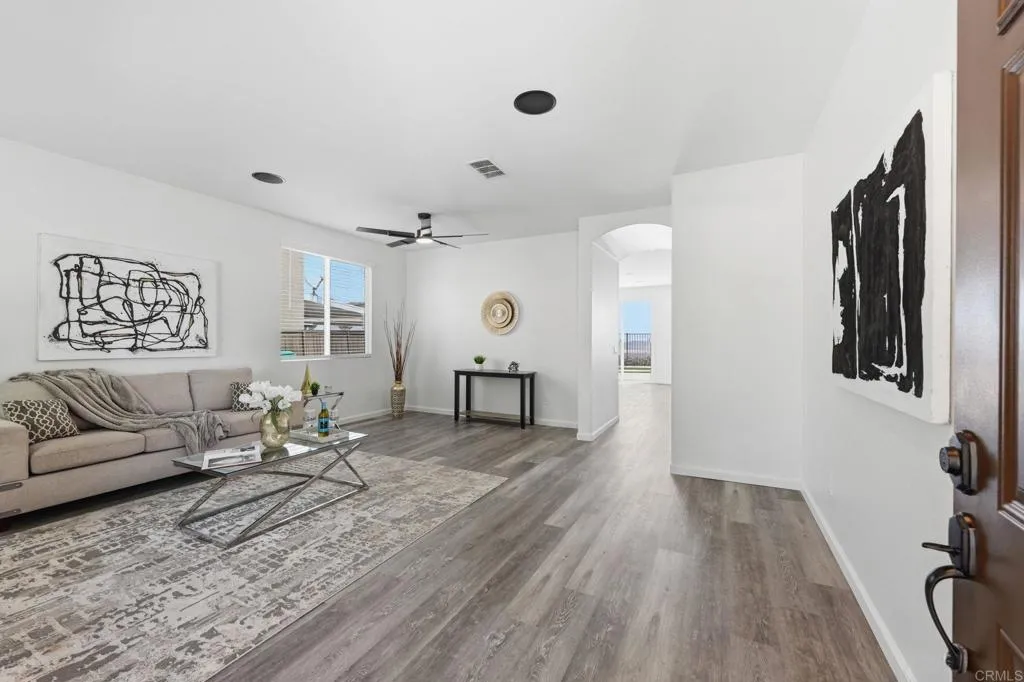 https://cdn.realtyfeed.com/cdn/127/306733276/cd01e3345966283d8f97c33595b525e2.webp
