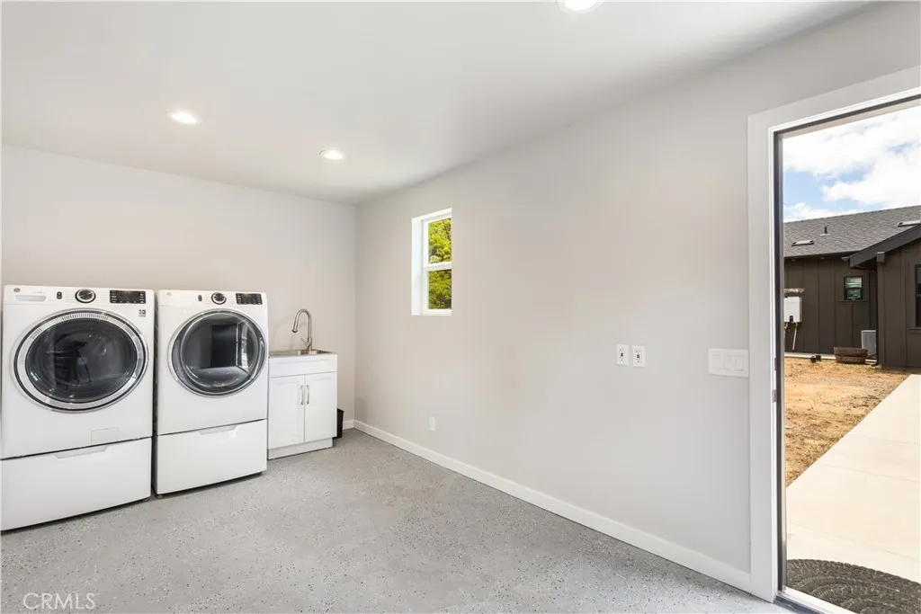 https://cdn.realtyfeed.com/cdn/127/306733277/105ae7065852f2f9f190dd9688575bde.webp